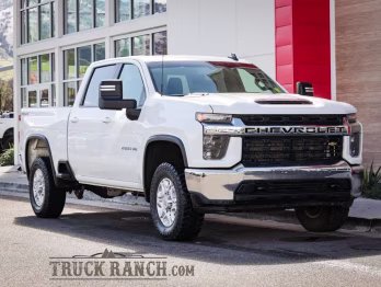 2021 Summit White Chevrolet Silverado 2500HD LT 4X4 Truck