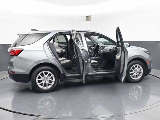 2023 Sterling Gray Metallic Chevrolet Equinox LT FWD SUV