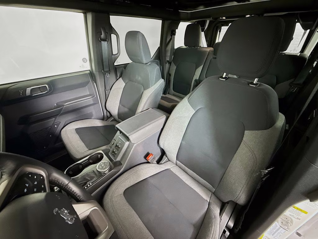 2025 Oxford White Ford Bronco Big Bend 4X4 SUV