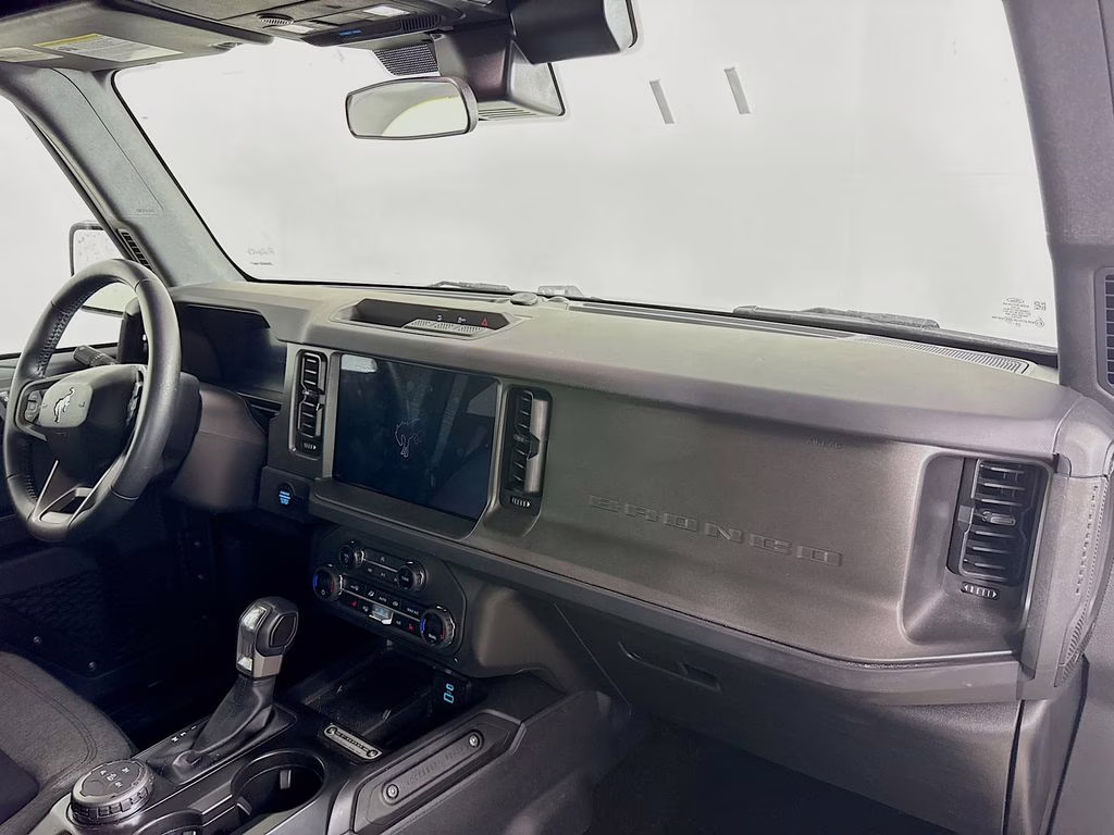 2025 Oxford White Ford Bronco Big Bend 4X4 SUV