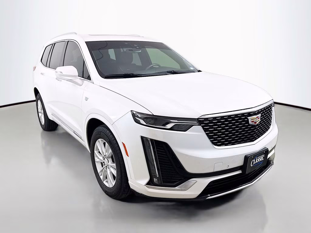 2024 Crystal White Tricoat Cadillac XT6 Luxury AWD SUV