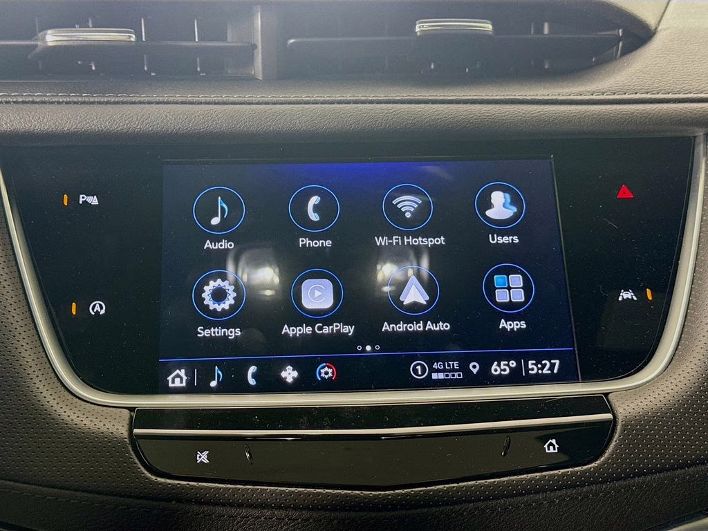 2024 Crystal White Tricoat Cadillac XT6 Luxury AWD SUV