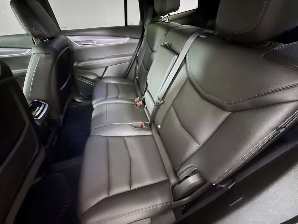 2024 Crystal White Tricoat Cadillac XT6 Luxury AWD SUV
