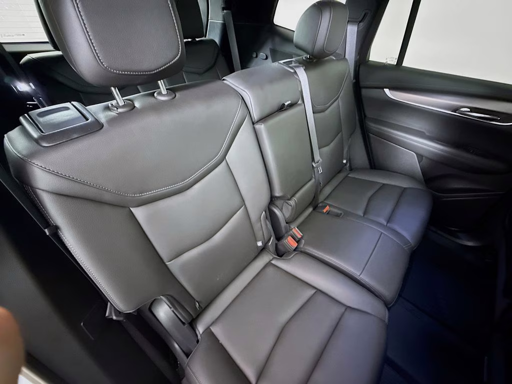 2024 Crystal White Tricoat Cadillac XT6 Luxury AWD SUV