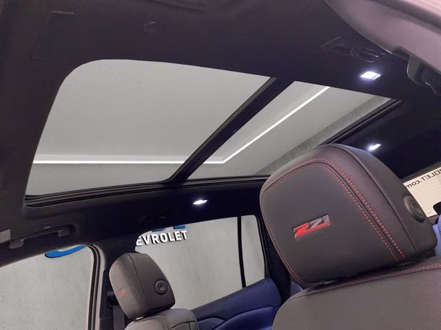 2025 Gray Chevrolet Traverse Z71 AWD SUV