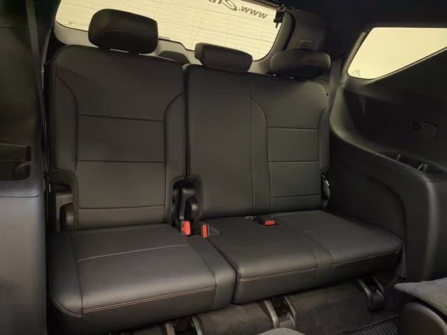 2025 Gray Chevrolet Traverse Z71 AWD SUV