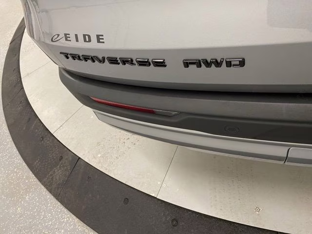 2025 Gray Chevrolet Traverse Z71 AWD SUV