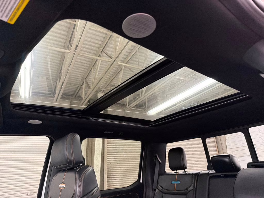 2023 Star White Metallic Tri-Coat Ford F-150 Platinum 4X4 Truck