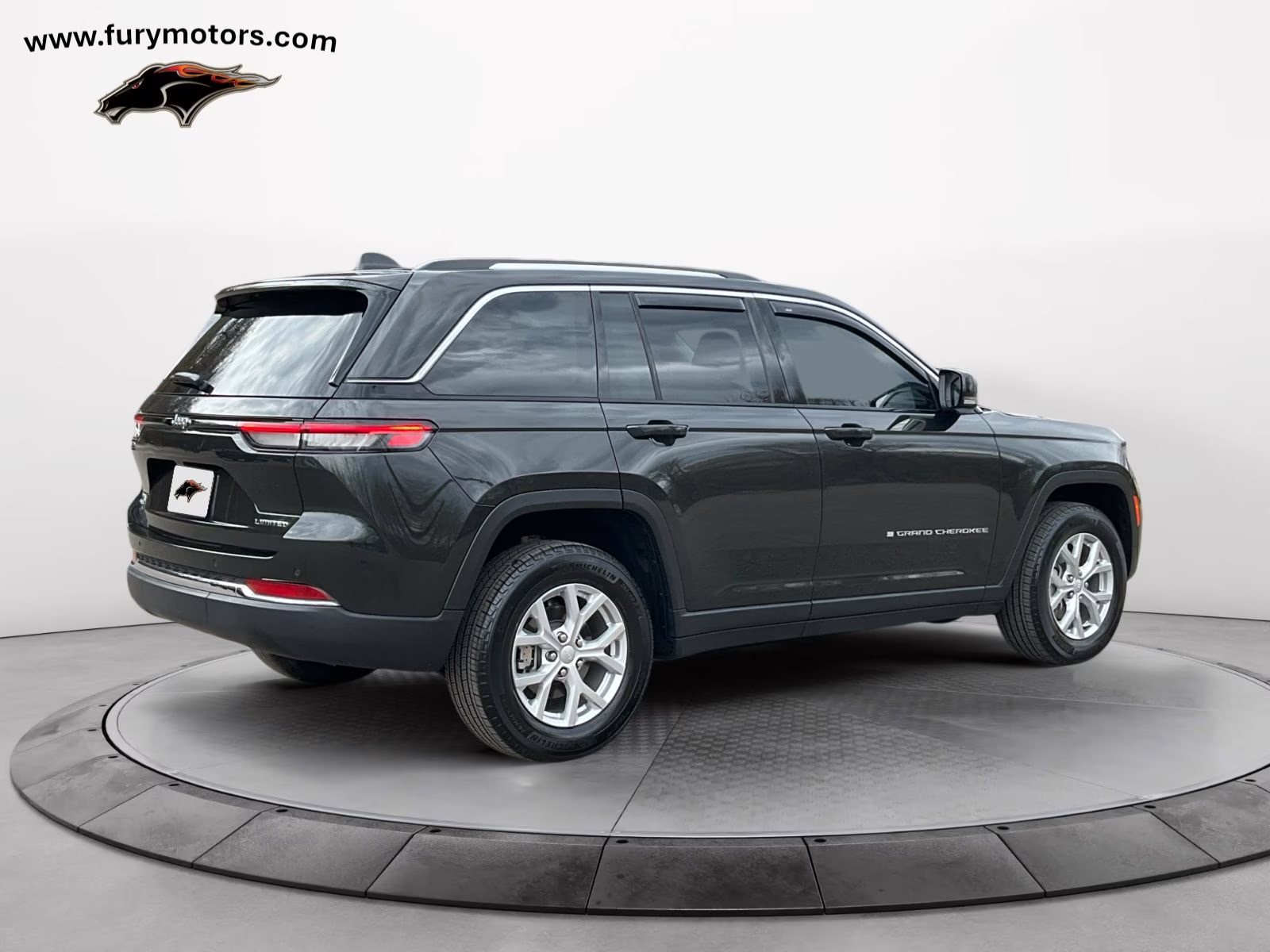 2023 Rocky Mountain Pearlcoat Jeep Grand Cherokee Limited 4X4 SUV