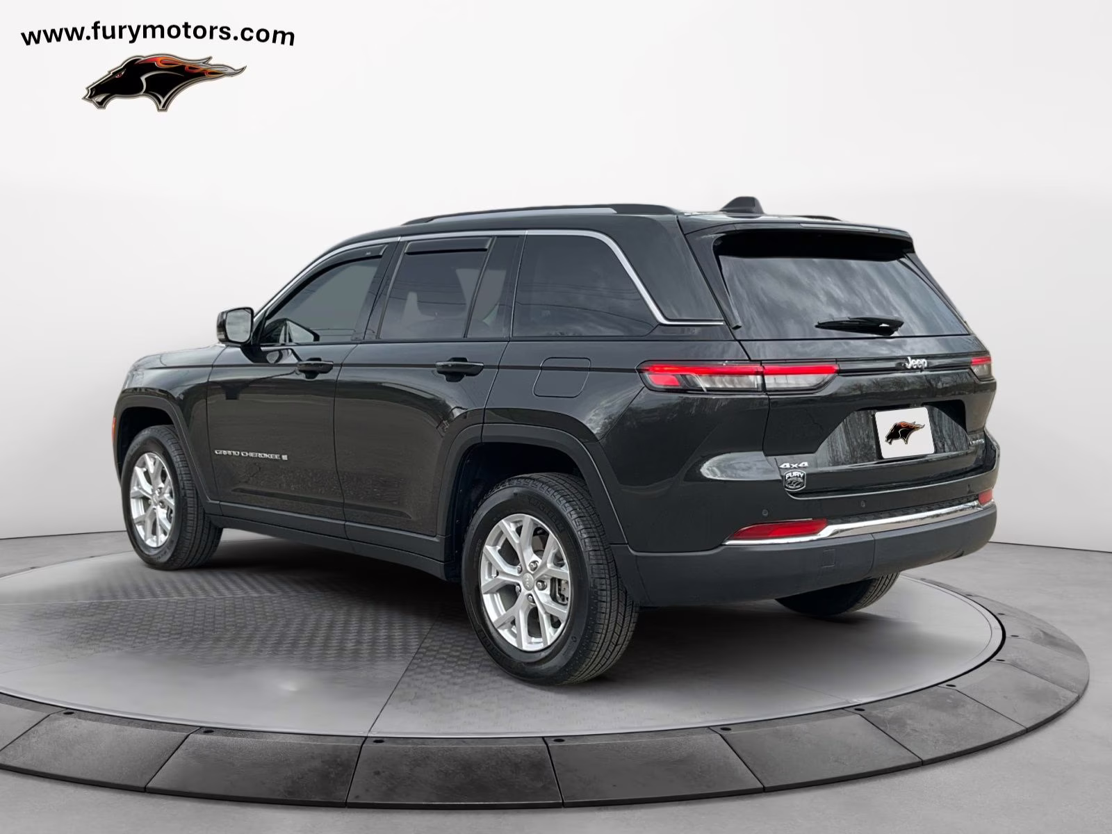 2023 Rocky Mountain Pearlcoat Jeep Grand Cherokee Limited 4X4 SUV
