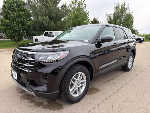 2026 Agate Black Metallic Ford Explorer Active 4X4 SUV