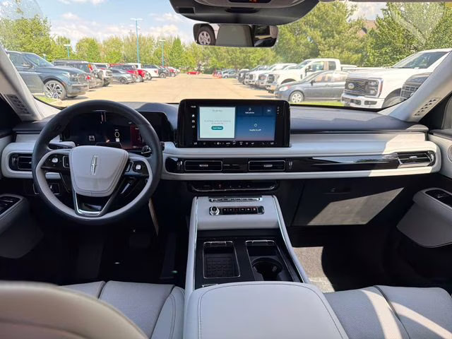 2026 Pristine White Metallic Tri-Coat Lincoln Aviator Reserve AWD SUV