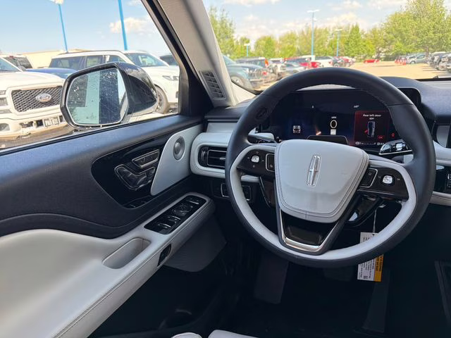 2026 Pristine White Metallic Tri-Coat Lincoln Aviator Reserve AWD SUV