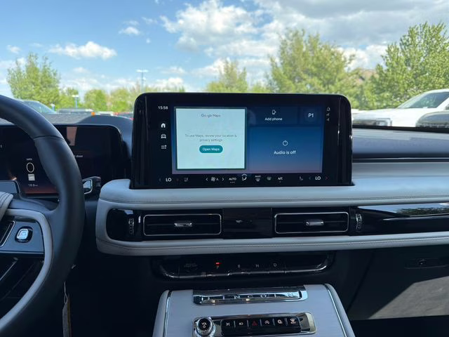 2026 Pristine White Metallic Tri-Coat Lincoln Aviator Reserve AWD SUV