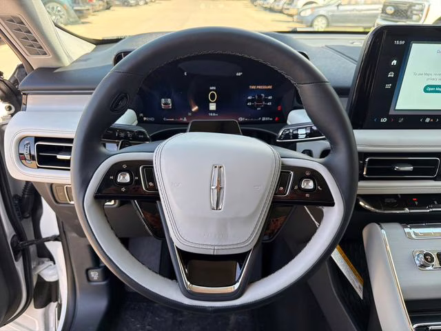2026 Pristine White Metallic Tri-Coat Lincoln Aviator Reserve AWD SUV
