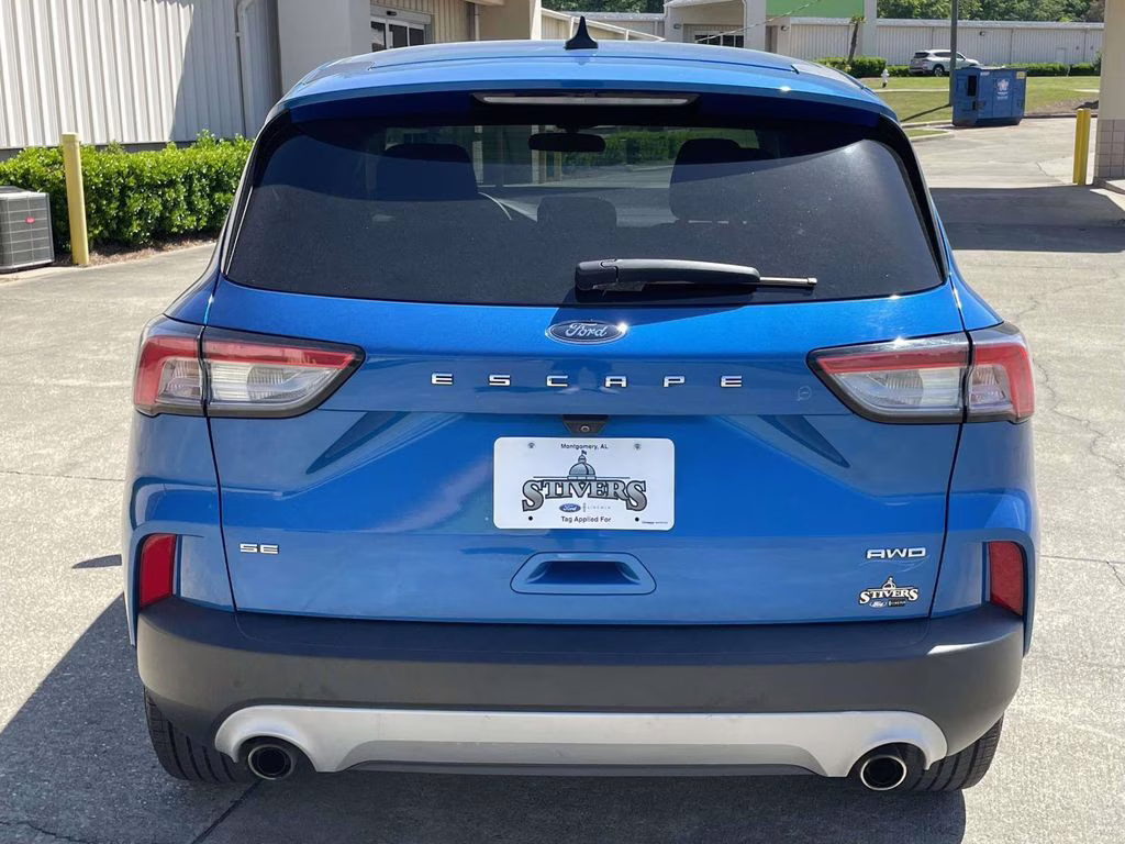 2020 Velocity Blue Metallic Ford Escape SE AWD SUV