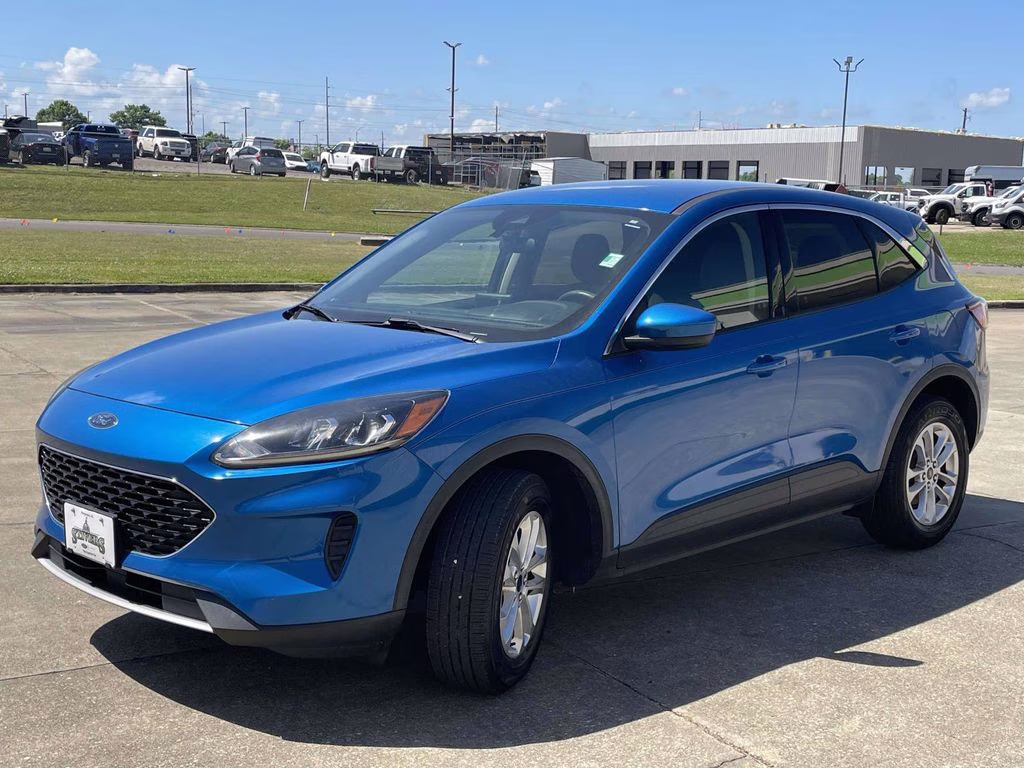 2020 Velocity Blue Metallic Ford Escape SE AWD SUV
