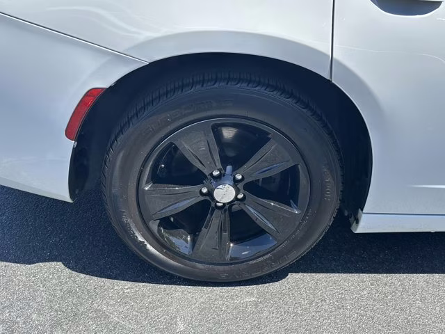 2018 White Knuckle Clearcoat Dodge Charger RWD Sedan