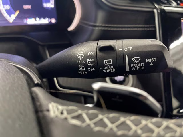 2025 Silver Zynith Jeep Grand Cherokee Altitude 4X4 SUV