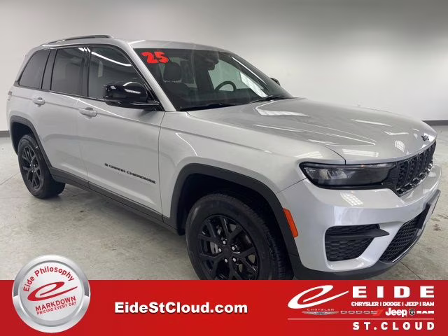 2025 Silver Zynith Jeep Grand Cherokee Altitude 4X4 SUV