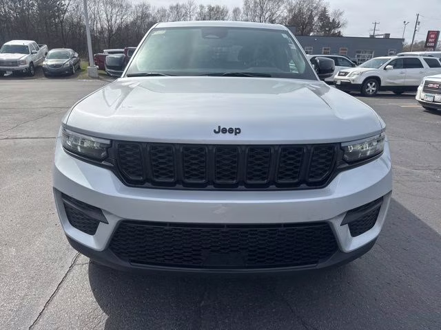 Used 2025 Jeep Grand Cherokee Altitude with VIN 1C4RJHAG4S8658732 for sale in Waite Park, Minnesota