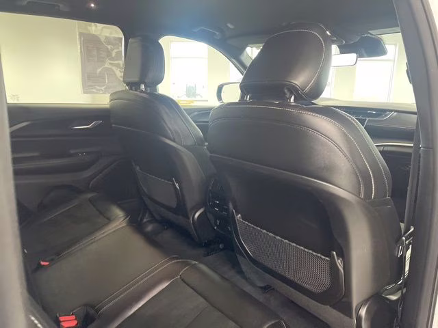2025 Silver Zynith Jeep Grand Cherokee Altitude 4X4 SUV