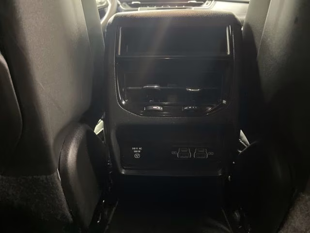 2025 Silver Zynith Jeep Grand Cherokee Altitude 4X4 SUV