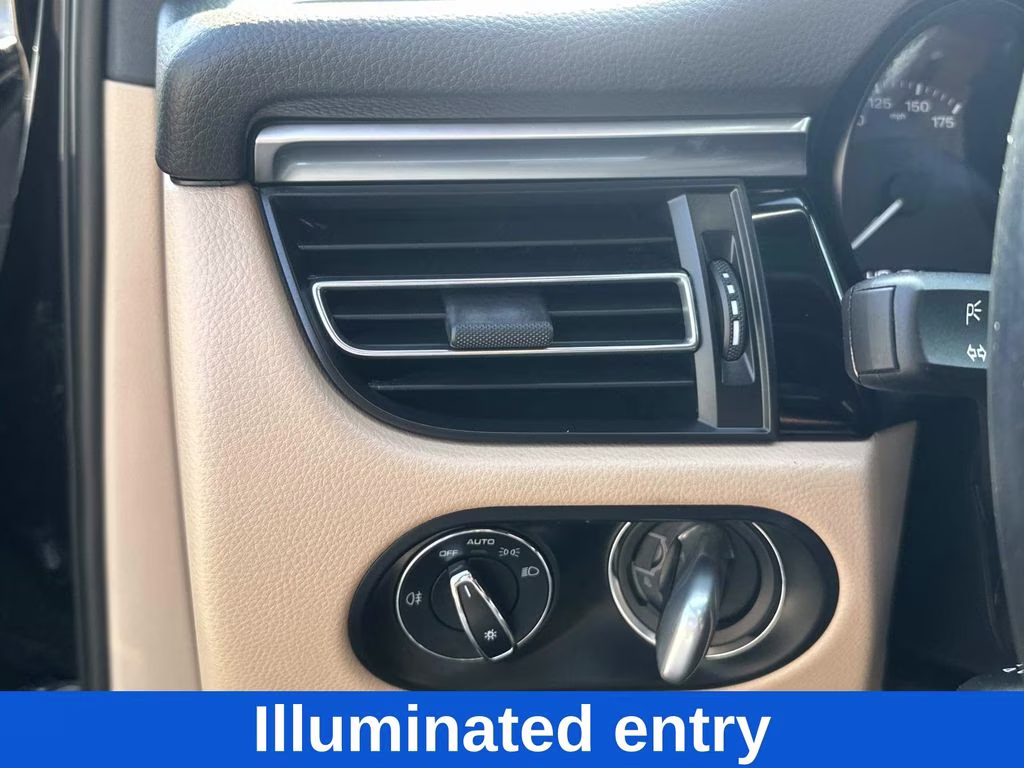 2023 Jet Black Metallic Porsche Macan Base AWD SUV
