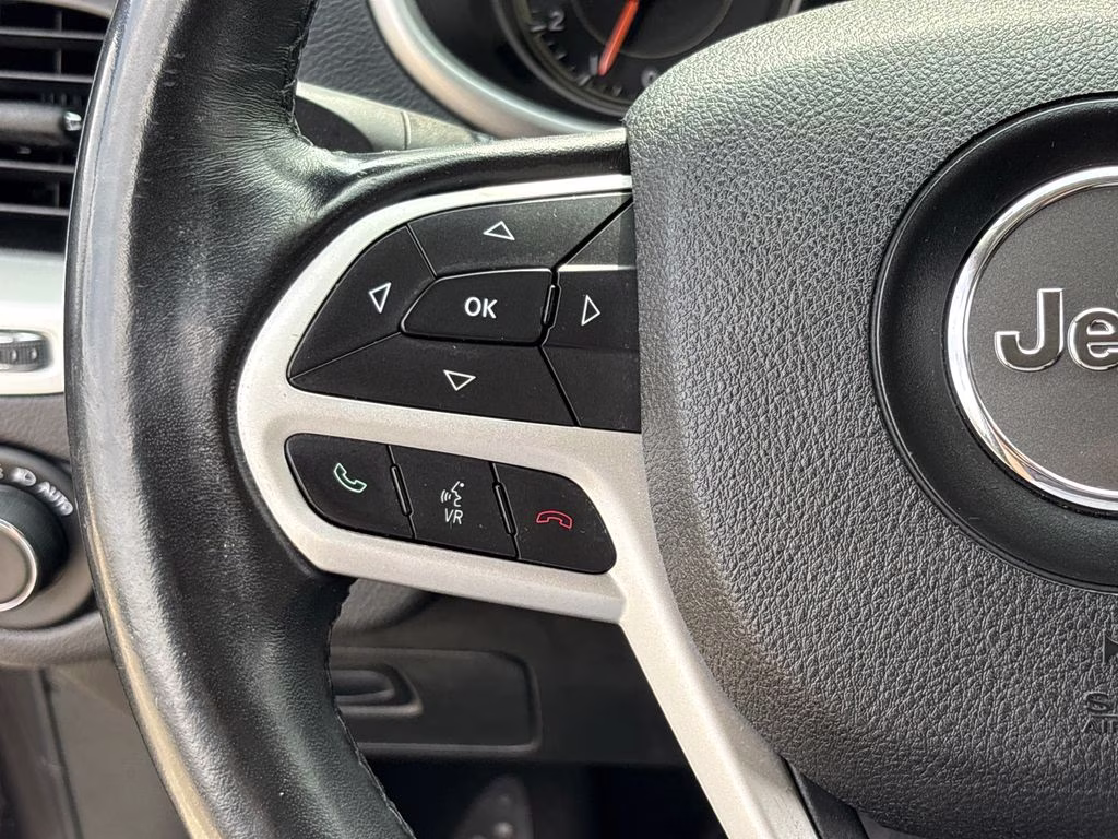 2017 Granite Crystal Metallic Clearcoat Jeep Cherokee Trailhawk 4X4 SUV