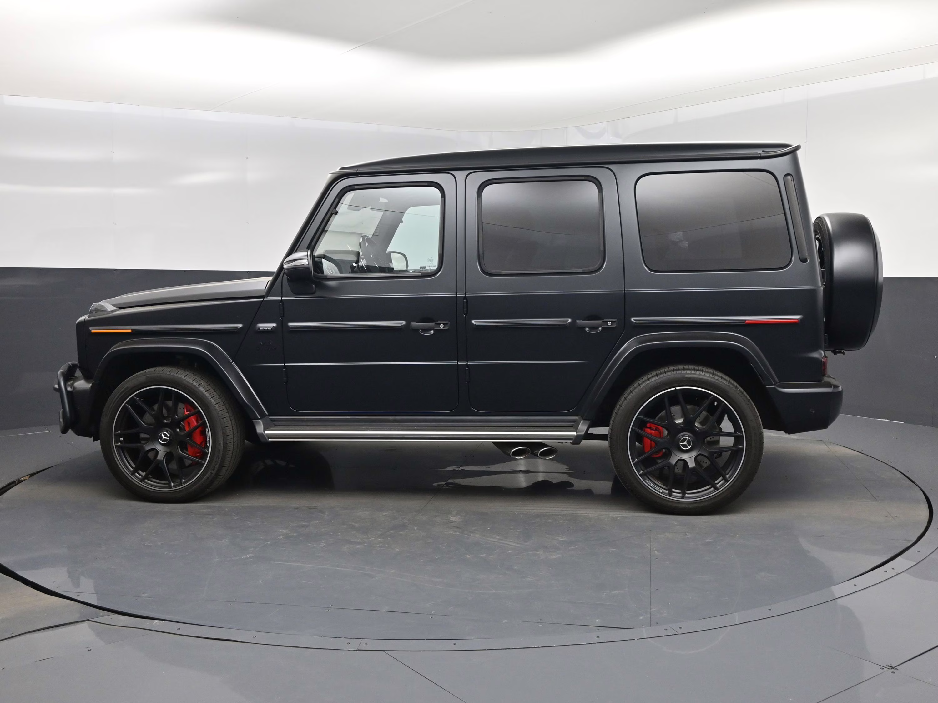 2022 MANUFAKTUR Night Black Magno Mercedes-Benz G-Class G 63 AMG AWD SUV