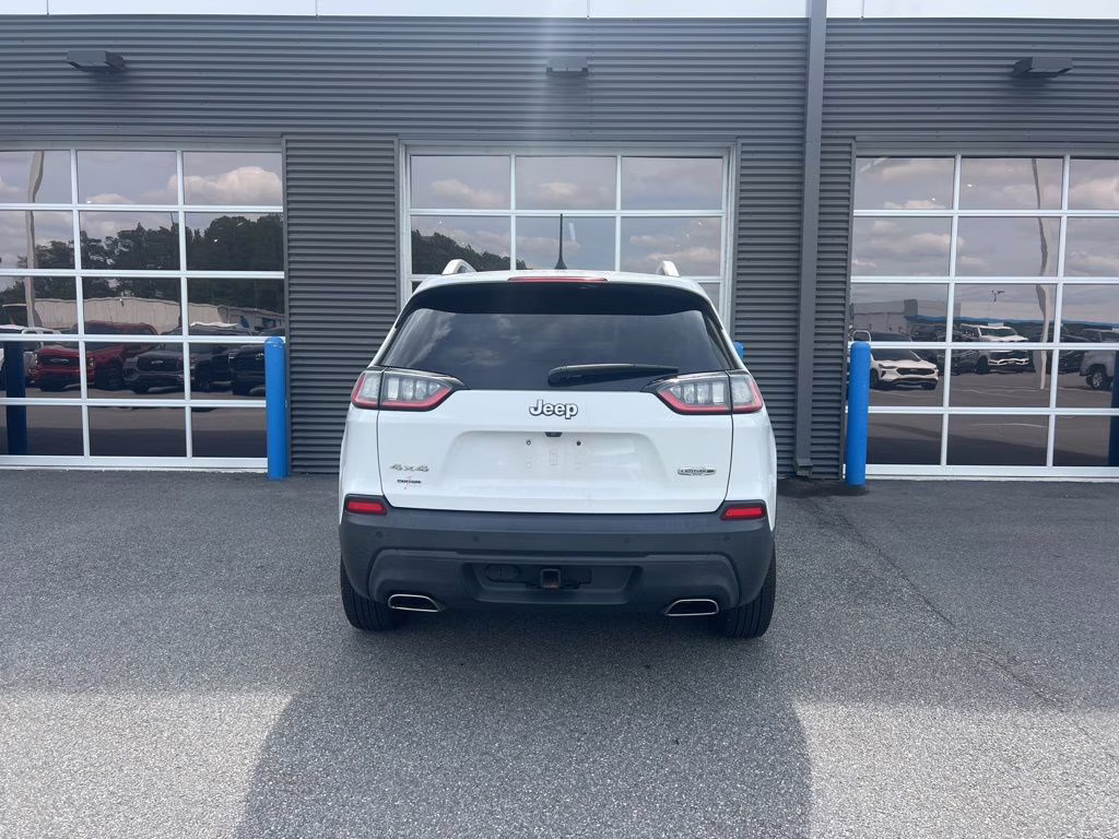 2020 Bright White Clearcoat Jeep Cherokee Latitude Plus 4X4 SUV