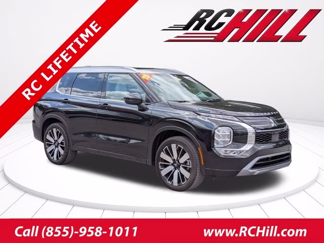 2025 Black Mitsubishi Outlander Platinum Edition AWD SUV