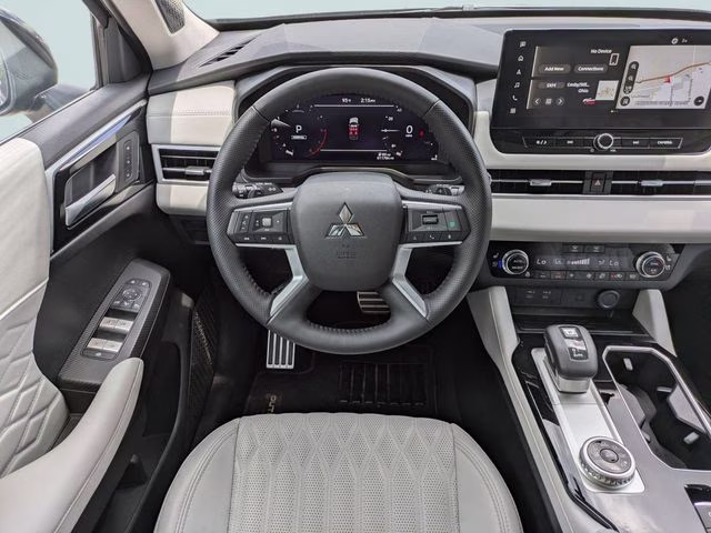 2025 Black Mitsubishi Outlander Platinum Edition AWD SUV