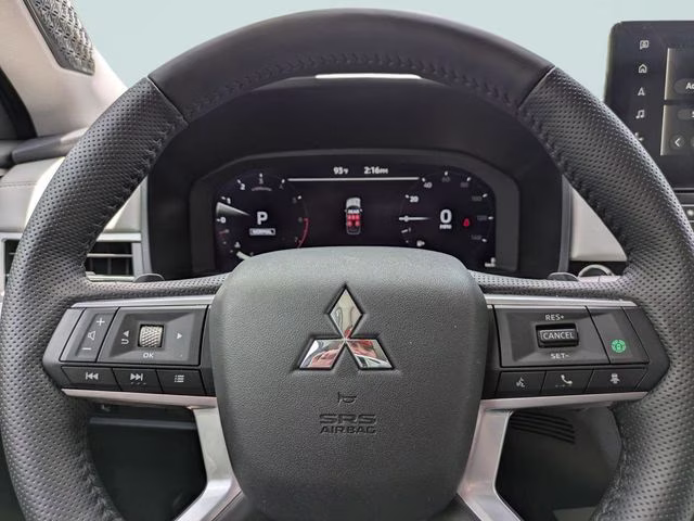 2025 Black Mitsubishi Outlander Platinum Edition AWD SUV