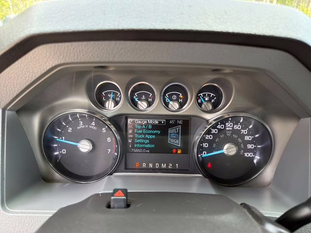 2016 Gray Ford Super Duty F-350 SRW XLT 4X4 Truck