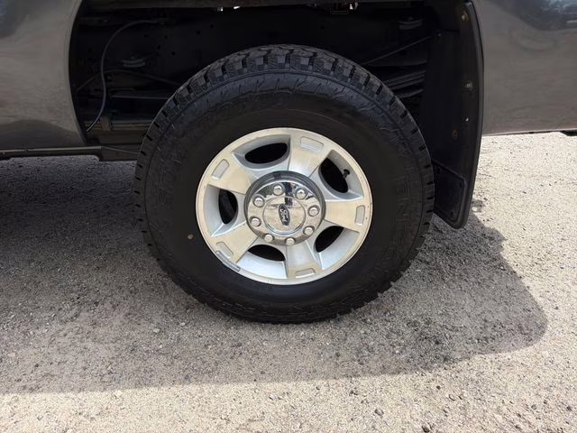 2016 Gray Ford Super Duty F-350 SRW XLT 4X4 Truck