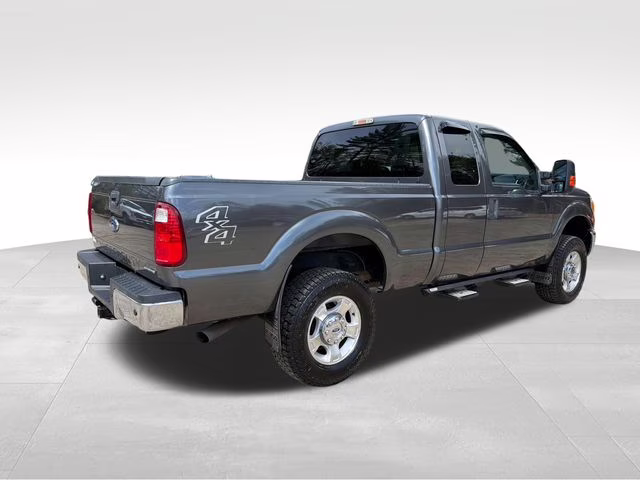 2016 Gray Ford Super Duty F-350 SRW XLT 4X4 Truck