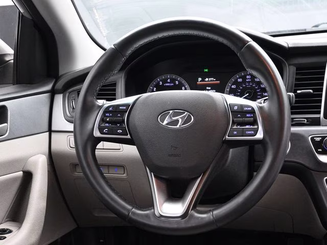 2018 Symphony Silver Hyundai Sonata SEL FWD Sedan