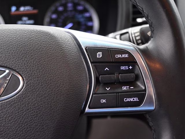 2018 Symphony Silver Hyundai Sonata SEL FWD Sedan
