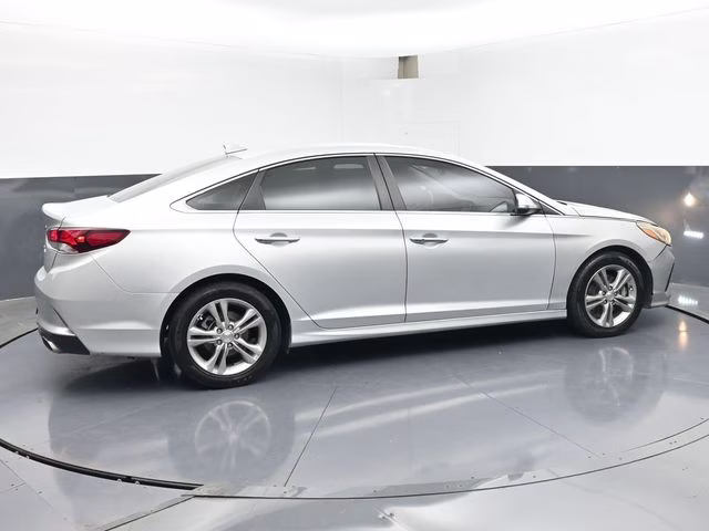 2018 Symphony Silver Hyundai Sonata SEL FWD Sedan