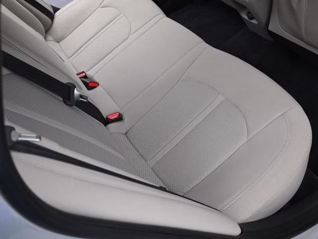2018 Symphony Silver Hyundai Sonata SEL FWD Sedan