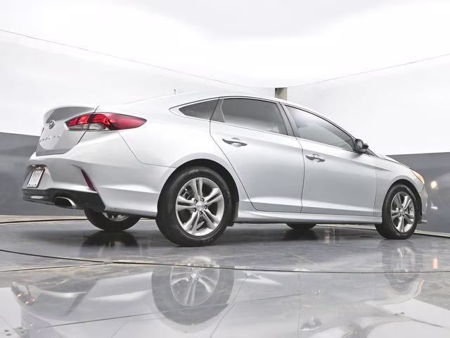 2018 Symphony Silver Hyundai Sonata SEL FWD Sedan