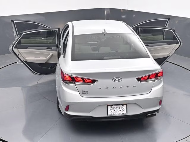 2018 Symphony Silver Hyundai Sonata SEL FWD Sedan