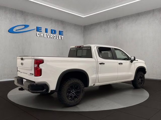 2026 Summit White Chevrolet Silverado 1500 ZR2 4X4 Truck