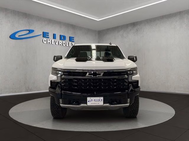 2026 Summit White Chevrolet Silverado 1500 ZR2 4X4 Truck