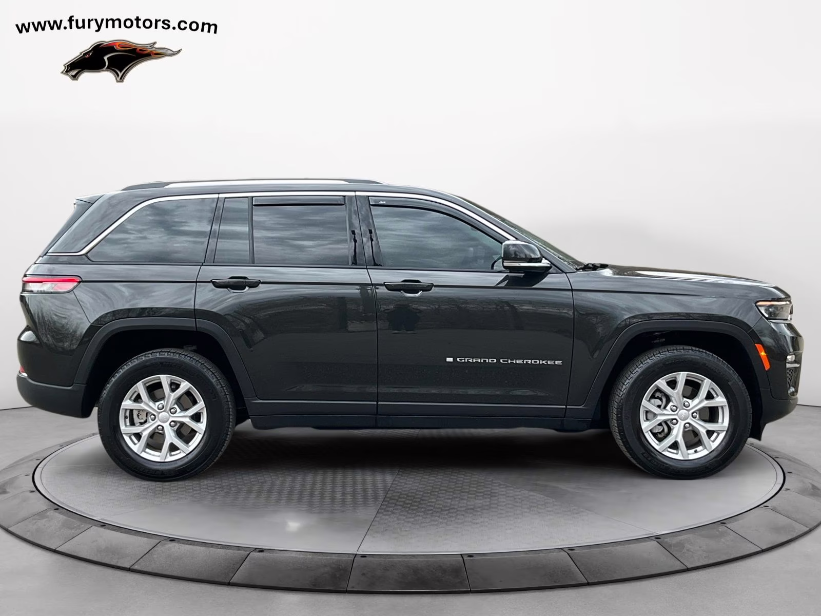 2023 Rocky Mountain Pearlcoat Jeep Grand Cherokee Limited 4X4 SUV