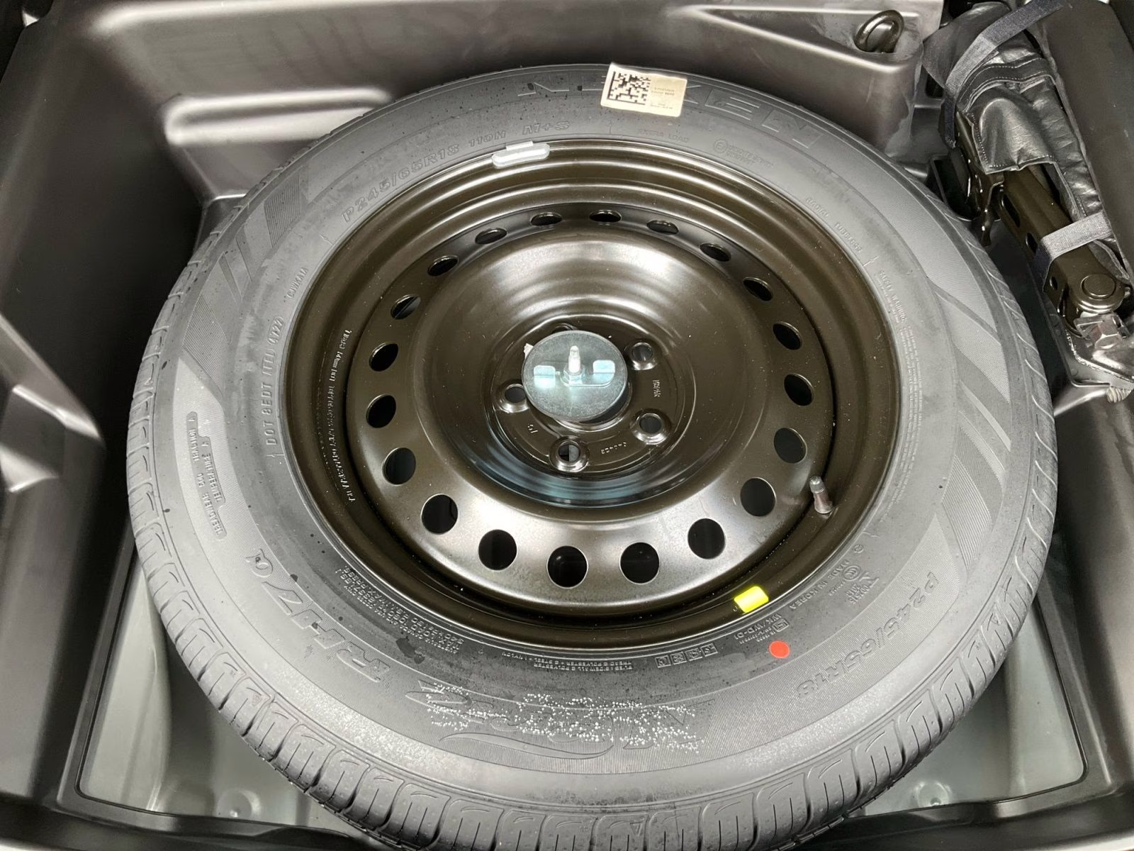 2023 Rocky Mountain Pearlcoat Jeep Grand Cherokee Limited 4X4 SUV