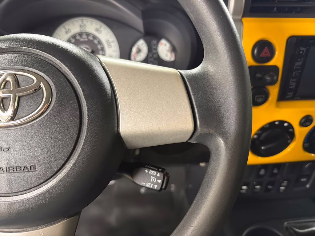 2007 Sun Fusion Toyota FJ Cruiser Base 4X4 SUV