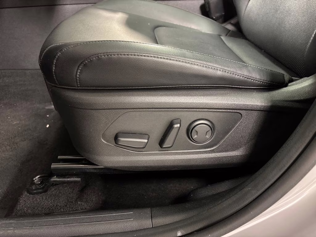 2023 Wolf Gray Kia Sportage SX FWD SUV