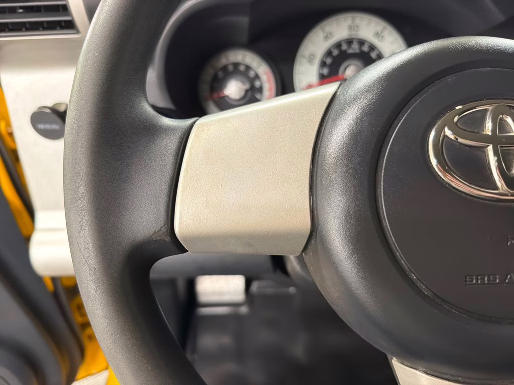 2007 Sun Fusion Toyota FJ Cruiser Base 4X4 SUV